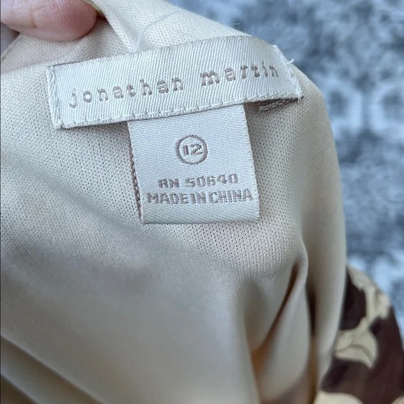 polkadot floral and crochet silk dress with tiered skirt - Picture 6 of 9